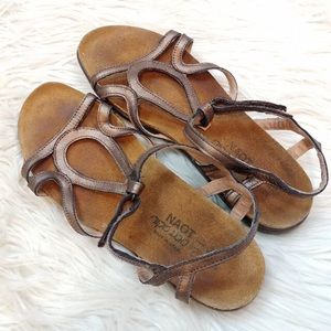 Naot Dorith Gold Gladiator Sandal EU 39